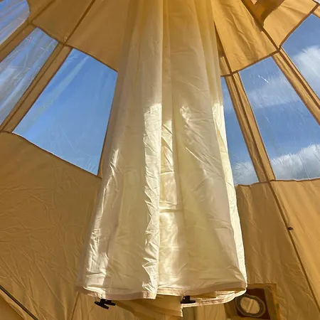 Glamping Stargazer Bell Tent - Heydaze Lostwithiel